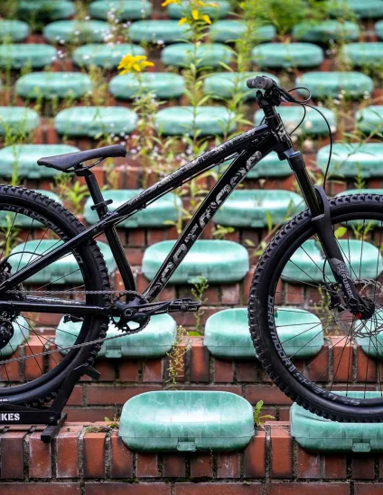 Bicicleta Dartmoor Hornet 26 color negro