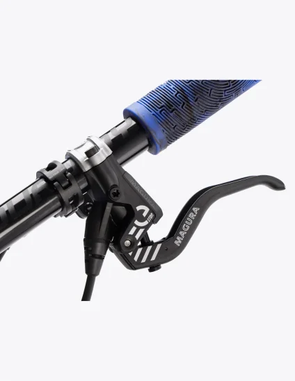 Vélo électrique Dartmoor E-Thunderbird CF avec freins Magura E-Stop à 4 pistons