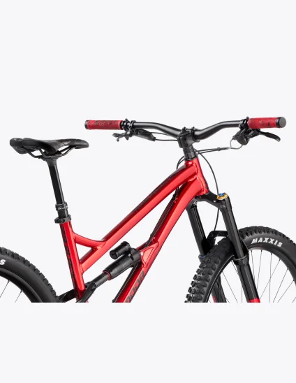 Bicicleta Dartmoor Blackbird Evo 29” con tija telescópica