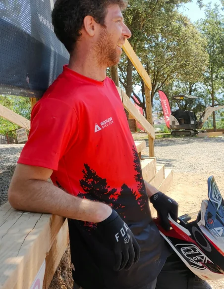 Camiseta de manga corta para enduro y descenso de Restless Bike | camiseta freeride barata