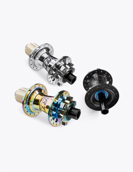 Buje trasero Dartmoor Reel Expert de 12x148 boost en color negro, plata o petrol