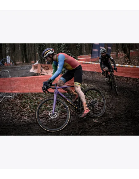 Bicicleta de ciclocross Accent CX-One Carbon Apex AXS en competición