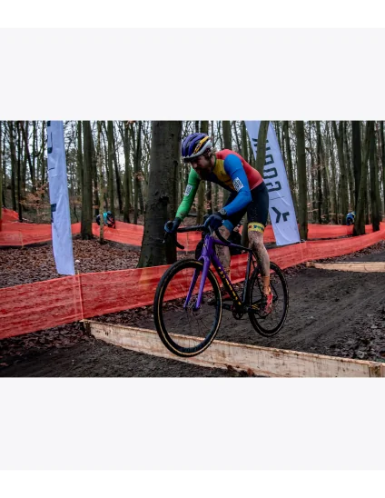 Bicicleta de ciclocross Accent CX-One Carbon con transmisión Apex AXS