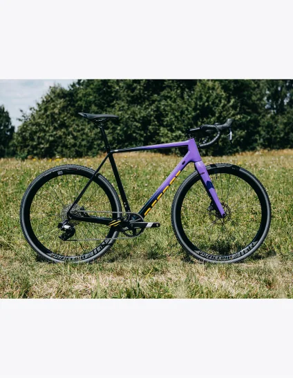 Bicicleta de ciclocross de carbono Accent CX-One Carbon Apex AXS