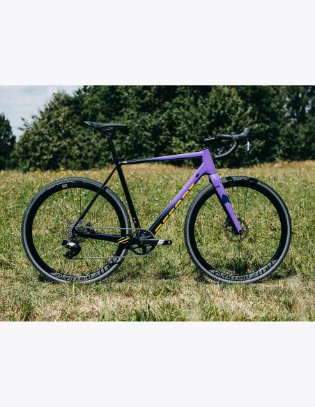 Bicicleta de ciclocross de carbono Accent CX-One Carbon Apex AXS