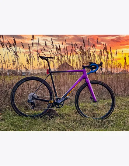 Bicicleta de ciclocross Accent CX-One Carbon Apex AXS para carreras