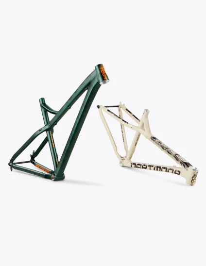 Cadre Primal 29 V1 en coloris Sand Storm (beige) et Scout Green (vert)