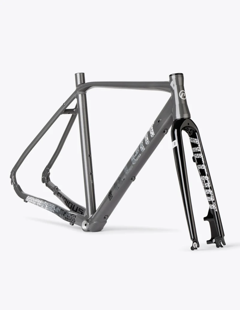 Acheter en ligne le Cadre de Gravel Accent Furious Grey Pave avec fourche et direction
