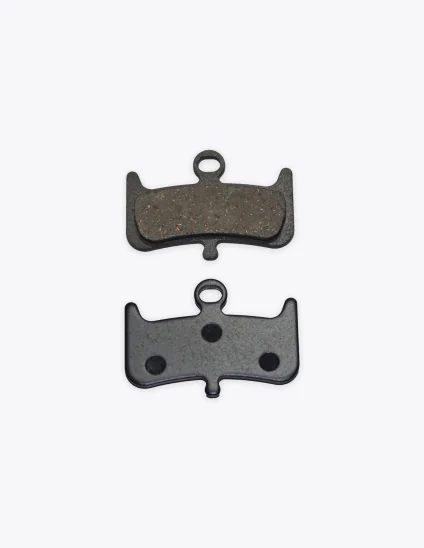 Plaquettes de frein pour freins Hayes Dominion A4 à 4 pistons. Composé semi-métallique