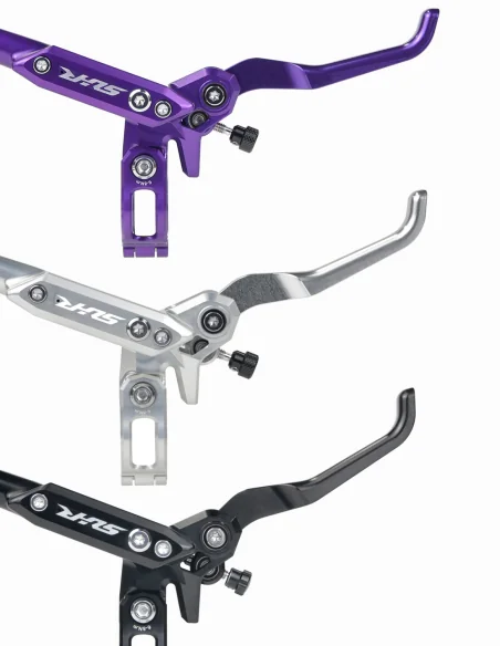 Freins de vélo SUHR HDB R740 à 4 pistons, disponibles en trois coloris : violet, noir et argent.