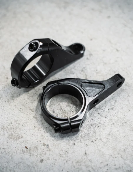 Detalle de la Potencia Dartmoor Thunder Direct para bicis con horquilla doble pletina
