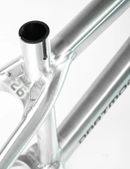 Detalles del cuadro de 26 para Dirt jump de la Bicicleta Dartmoor Two6player Pro Plata