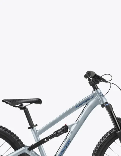 Vélo Dartmoor Blackbird Junior 26" avec 130 mm de débattement