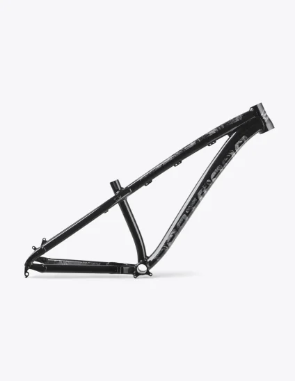 Cadre Dartmoor Hornet 26" en coloris noir