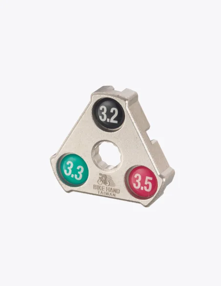 Clé à rayons triple Bike Hand YC-1A pour écrous de 3,2 mm, 3,3 mm et 3,5 mm.