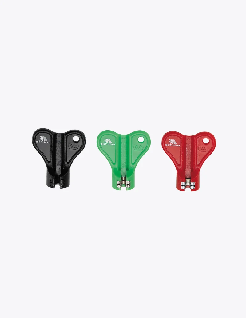 Clé à rayons Bike Hand série YC-1R en noir 3,2 mm, vert 3,3 mm et rouge 3,5 mm.