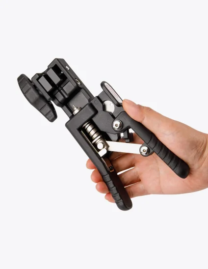 Herramienta Bike Hand YC-76KP para Cortar Latiguillo e Insertar Pin