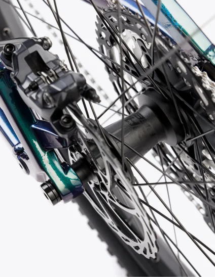 Bicicleta Dartmoor Rocbird Trail Pro con frenos de 4 pistones