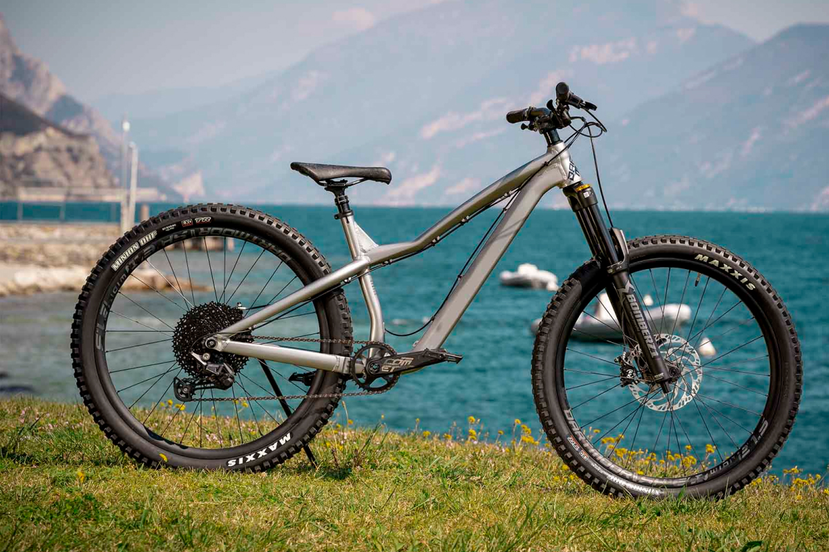 Dartmoor 27.5 Shield Wide 32H Tubeless Ready Rims/Price is per piece Dartmoor 27.5 Shield Wide 32H Tubeless Ready Rims/Price is per piece